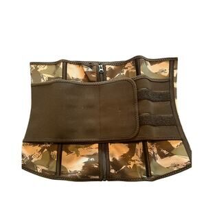 NWOT Training Girl Women's Camo Waist Girdle Boning Hook and Loop Closure XL